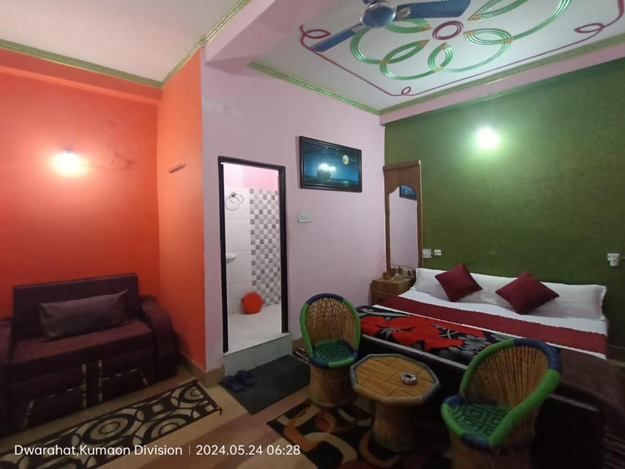 Dwarika Hotel Dwarahat Екстериор снимка