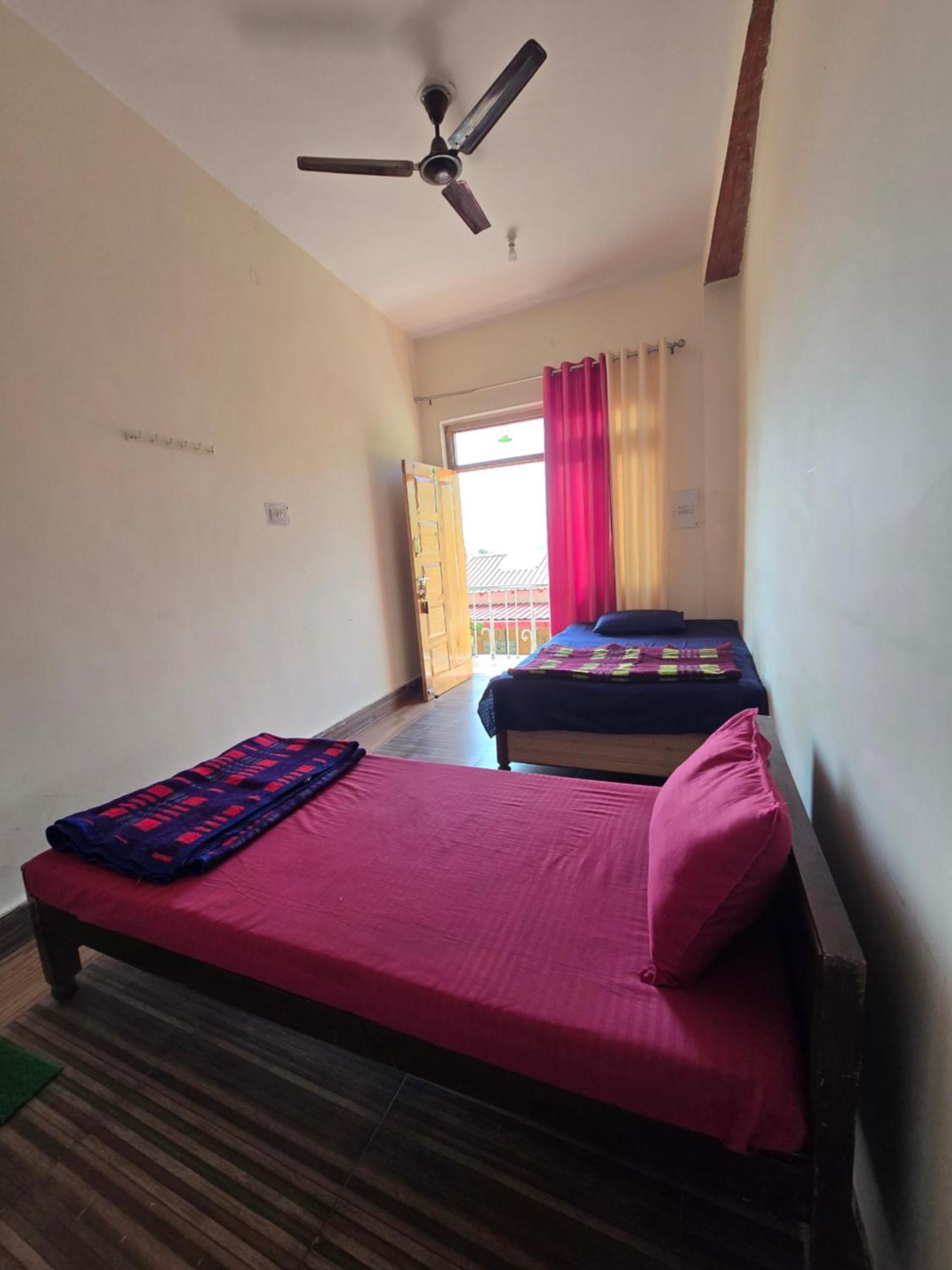 Dwarika Hotel Dwarahat Стая снимка